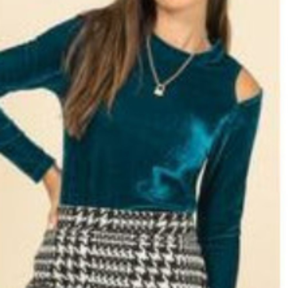 Blushing Babe Cutout Shoulder Top